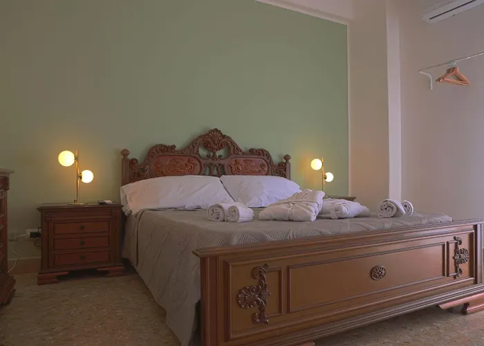 Courthouse Apartments Palermo